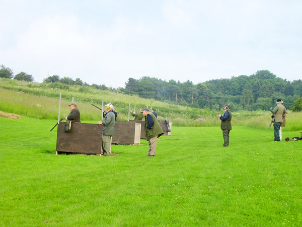 MONCKTON-SHOOTING-GROUND-THE-CORPORATE-EVENTS-THE-GROUSH-FLUSH-A-LOCAL-SYNDICATE-SHOOT-21-JUNE-2007-2.JPG