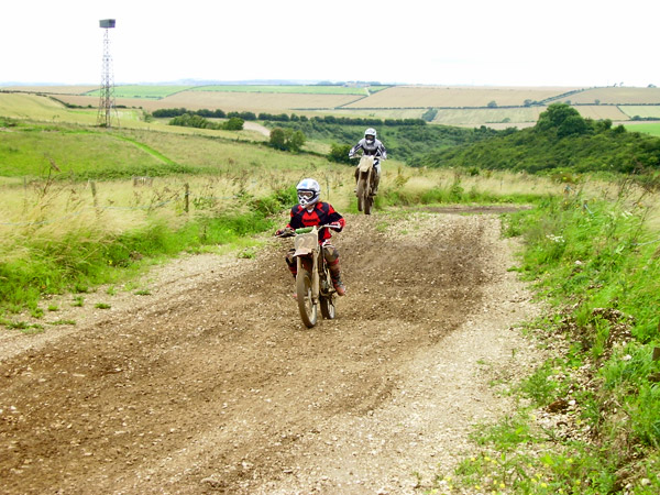 MONCKTON-SHOOTING-GROUND-THE-MOTOCROSS-TRACK-JUNIOR-RIDERS-19.JPG